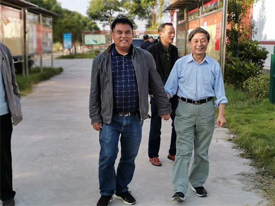 从放鸭娃到高级农艺师：感悟天喜哥的成功之道
